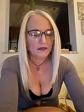 Snapshot of kikkastar chatting on March 2025 08:29:02 PM kikkastar online show from March 2025 08:29:02 PM