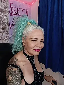 freyadevil333 online show from May 2026 06:54:01 AM