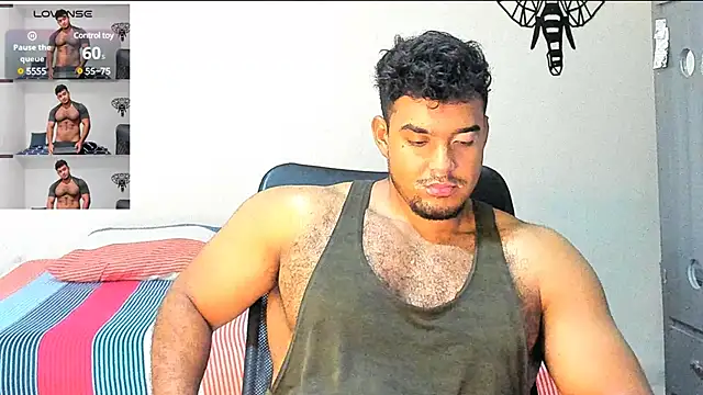 Snapshot of Big_furry_bear13 chatting on December 2024 07:55:01 AM Big furry bear13 online show from December 2024 07:55:01 AM