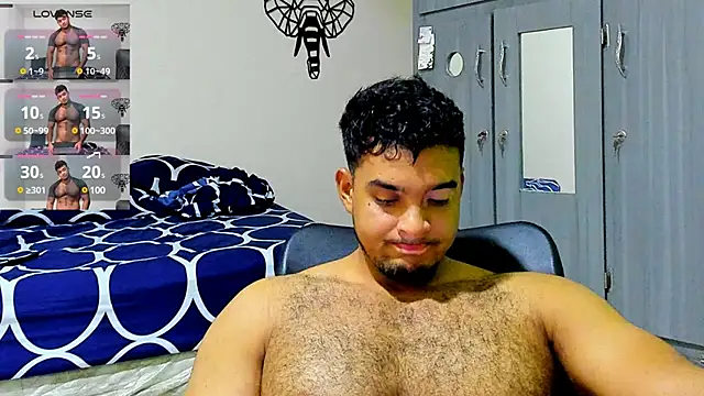 Snapshot of Big_furry_bear13 chatting on February 2025 04:43:01 AM Big furry bear13 online show from February 2025 04:43:01 AM