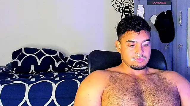 Snapshot of Big_furry_bear13 chatting on March 2025 06:58:02 AM Big furry bear13 online show from March 2025 06:58:02 AM