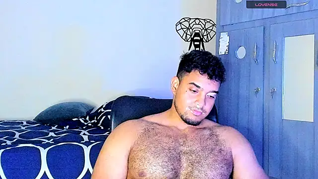 Snapshot of Big_furry_bear13 chatting on March 2025 06:41:02 AM Big furry bear13 online show from March 2025 06:41:02 AM