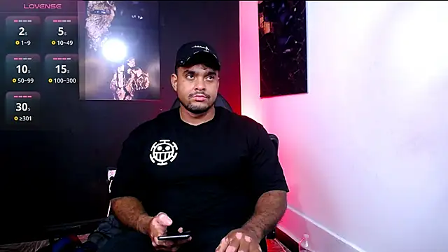 Big furry bear13 online show from January 2026 06:27:02 AM