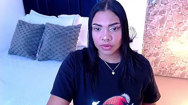 Snapshot of angela_santana_ chatting on October 2025 06:49:01 PM angela santana online show from October 2025 06:49:01 PM