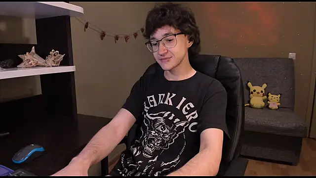 Snapshot of zackstivens chatting on January 2025 11:53:02 PM zackstivens online show from January 2025 11:53:02 PM