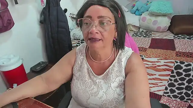 Mrs mommy  online show from February 2026 08:20:01 PM