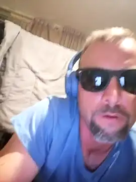 Snapshot of Makemecomin20min chatting on February 2026 09:35:01 PM Makemecomin20min online show from February 2026 09:35:01 PM