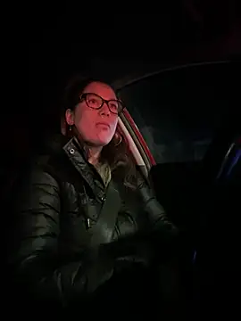 HotXMom online show from January 2025 04:12:02 AM