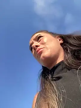 HotXMom online show from September 2025 06:02:02 AM