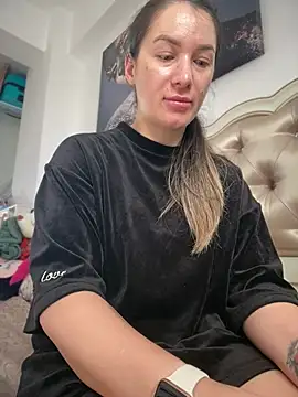 HotXMom online show from May 2026 05:46:02 AM
