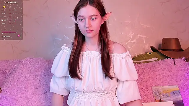 Ksuhesa online show from February 2025 01:24:01 PM