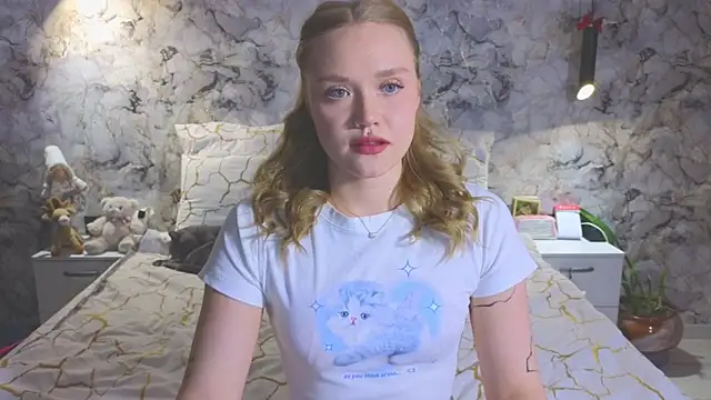 Snapshot of Aurora_Golden1 chatting on March 2026 04:25:01 PM Aurora Golden1 online show from March 2026 04:25:01 PM