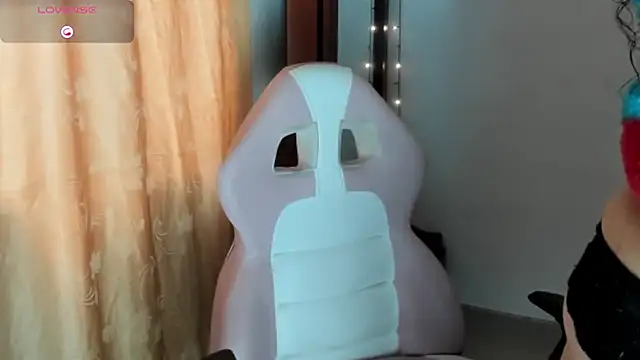 jessica hot 28 online show from September 2025 05:03:02 PM