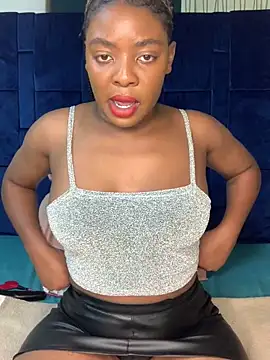 Snapshot of Ass-Queen chatting on September 2025 06:02:01 PM Ass-Queen online show from September 2025 06:02:01 PM