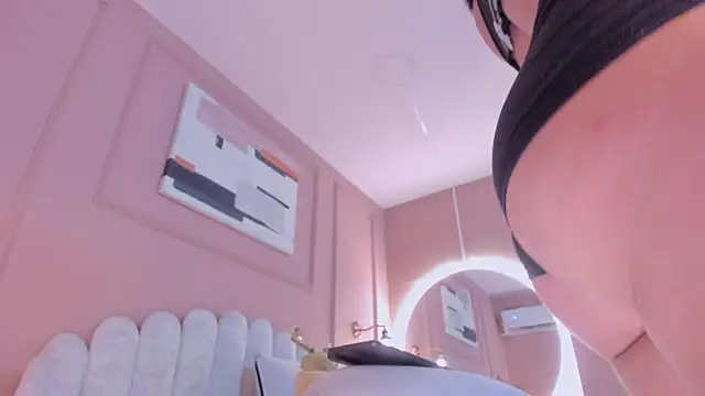 lia ass  online show from February 2025 01:44:02 PM