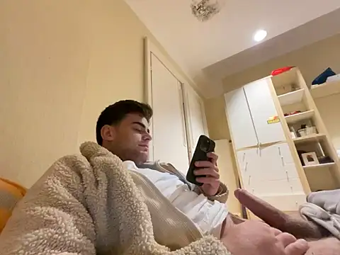 cubalibre02 online show from December 2025 10:05:01 PM