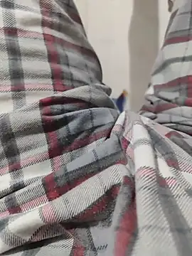 Snapshot of ertance40 chatting on November 2025 08:52:01 PM ertance40 online show from November 2025 08:52:01 PM