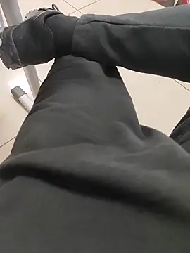 Snapshot of ertance40 chatting on February 2026 07:34:01 AM ertance40 online show from February 2026 07:34:01 AM