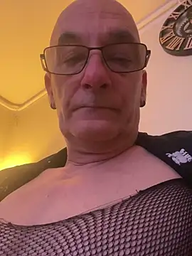 Snapshot of Sissy_Ambre chatting on February 2025 02:20:02 AM Sissy Ambre online show from February 2025 02:20:02 AM