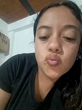  MaripossaSexy  online show from October 2025 01:01:02 AM