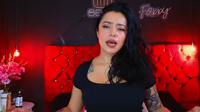 Snapshot of foxxy_nasty chatting on February 2025 05:31:02 PM foxxy nasty online show from February 2025 05:31:02 PM