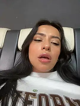 foxxy nasty online show from October 2025 04:37:01 PM