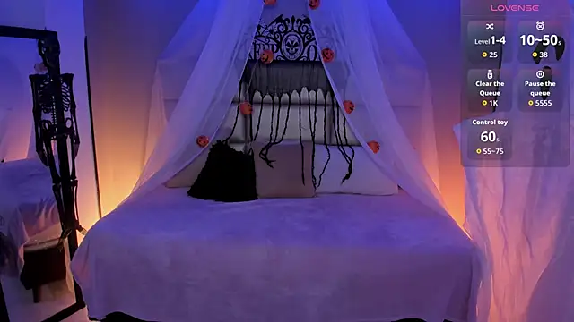 Snapshot of kristen_kassi chatting on October 2025 10:00:02 PM kristen kassi online show from October 2025 10:00:02 PM