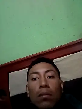 Robertoch online show from November 2025 01:32:02 PM