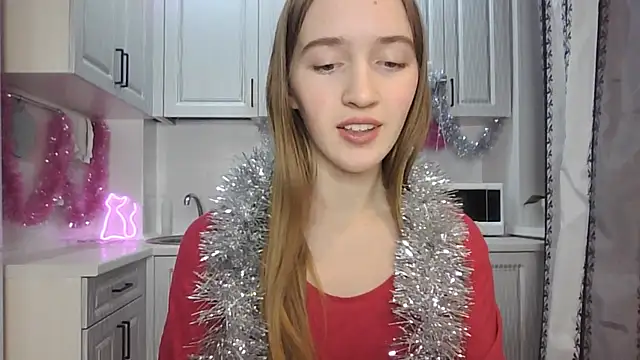 Snapshot of leslie_my_lovee chatting on December 2024 08:14:02 PM leslie my lovee online show from December 2024 08:14:02 PM