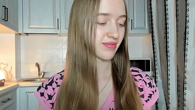 Snapshot of leslie_my_lovee chatting on October 2025 07:03:02 PM leslie my lovee online show from October 2025 07:03:02 PM