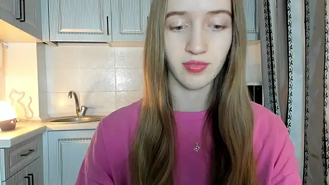 leslie my lovee online show from November 2025 08:02:02 PM