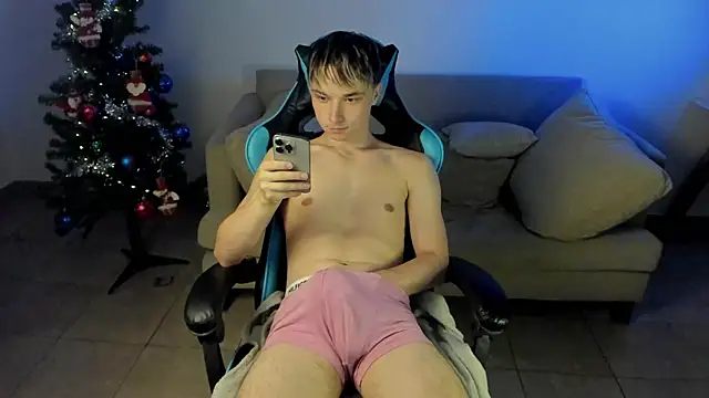 marcusmit online show from December 2024 07:43:01 PM