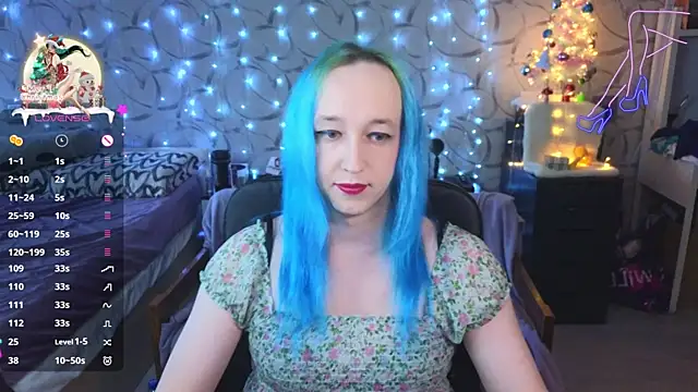 Snapshot of TheTrixy chatting on January 2026 12:43:01 PM TheTrixy online show from January 2026 12:43:01 PM