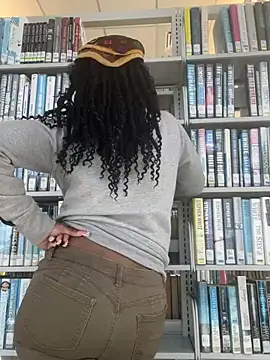 Snapshot of SweetChocolate555 chatting on March 2025 08:42:02 PM SweetChocolate555 online show from March 2025 08:42:02 PM