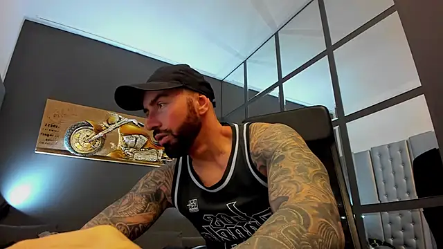 AronGrant online show from January 2025 01:15:01 PM