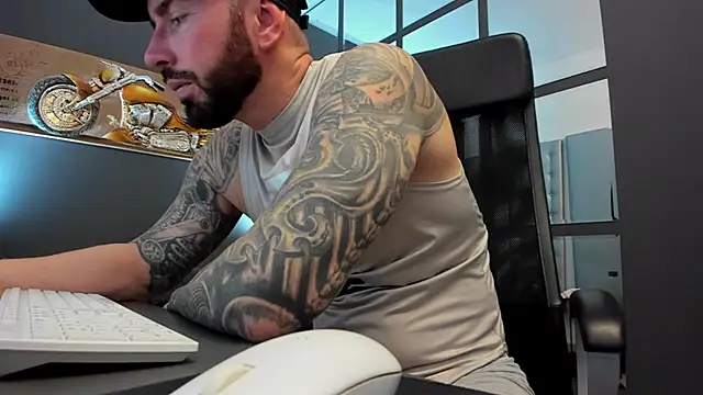 AronGrant online show from February 2025 09:11:01 AM