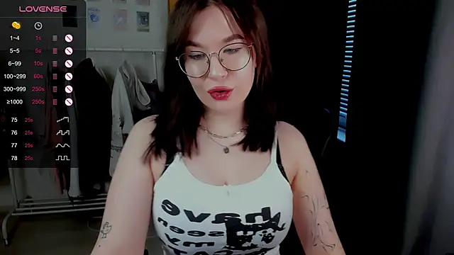 Snapshot of MyNameIsLilith chatting on April 2026 05:12:02 AM MyNameIsLilith online show from April 2026 05:12:02 AM