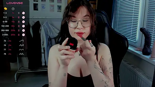 Snapshot of MyNameIsLilith chatting on April 2026 03:06:01 PM MyNameIsLilith online show from April 2026 03:06:01 PM