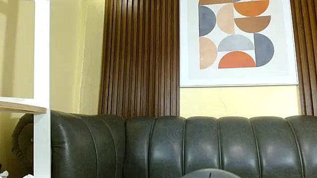 Nicole Ramires online show from February 2026 04:22:02 PM