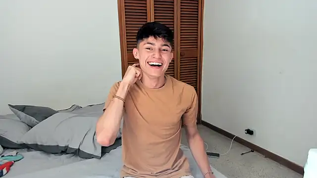 benavides anthony online show from November 2025 06:29:02 PM