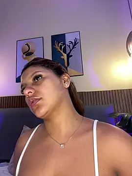 NicolleeEvanss online show from June 2026 10:50:01 AM