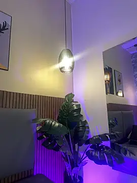 NicolleeEvanss online show from June 2026 11:59:01 AM