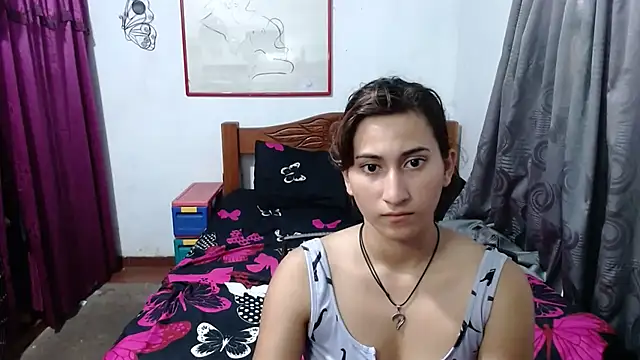 Snapshot of LadyMilk003 chatting on December 2024 05:02:01 PM LadyMilk003 online show from December 2024 05:02:01 PM