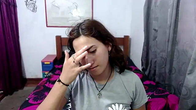 LadyMilk003 online show from October 2025 03:29:01 PM