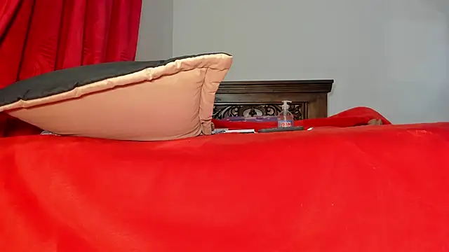 Snapshot of Karentatiana_ chatting on December 2024 01:42:01 AM Karentatiana online show from December 2024 01:42:01 AM