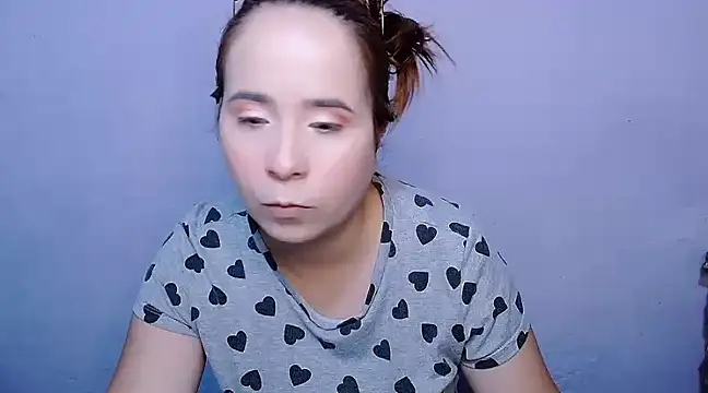 Snapshot of SubLayla01 chatting on January 2025 05:37:02 PM SubLayla01 online show from January 2025 05:37:02 PM