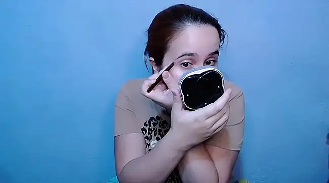 Snapshot of SubLayla01 chatting on January 2025 05:34:02 PM SubLayla01 online show from January 2025 05:34:02 PM