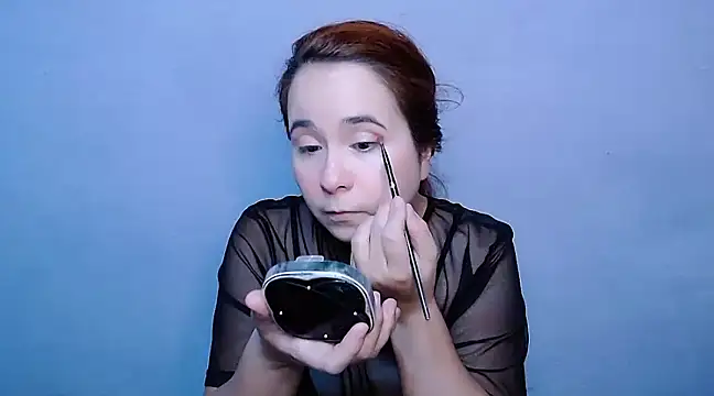 Snapshot of SubLayla01 chatting on January 2025 06:53:02 PM SubLayla01 online show from January 2025 06:53:02 PM