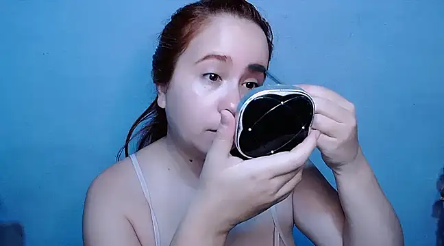 Snapshot of SubLayla01 chatting on February 2025 11:27:02 AM SubLayla01 online show from February 2025 11:27:02 AM