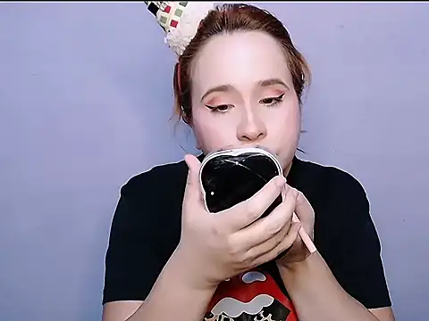 Snapshot of SubLayla01 chatting on September 2025 05:34:01 PM SubLayla01 online show from September 2025 05:34:01 PM